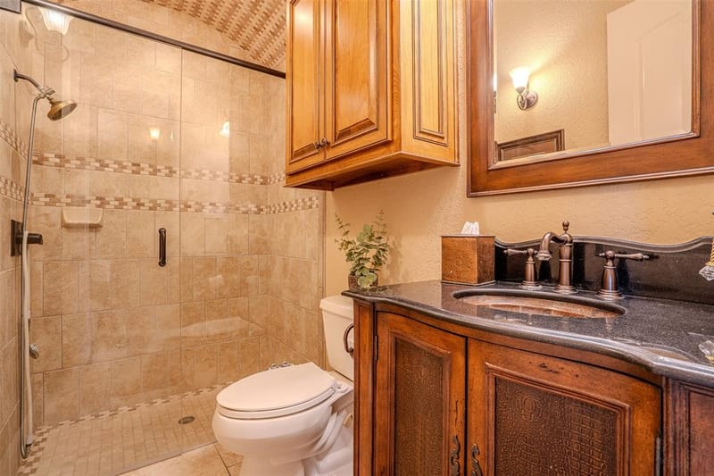 1903 Harbor Lakes Drive, Granbury TX 76048 - Photo 29