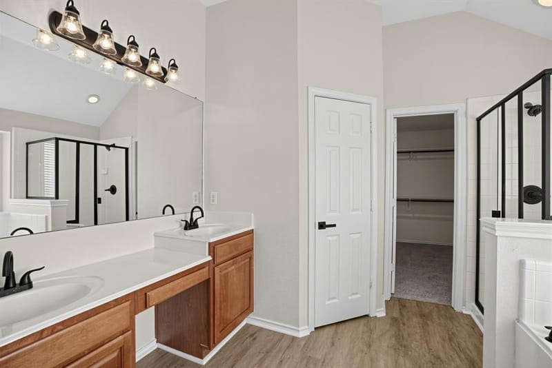 6408 Canyon Lake Drive, Dallas TX 75249 - Photo 15