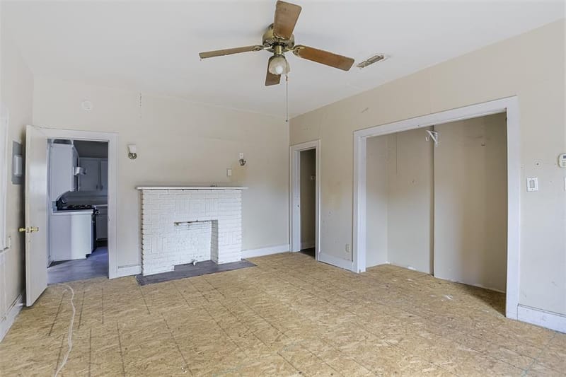 2424 Handley Drive, Fort Worth TX 76112 - Photo 10