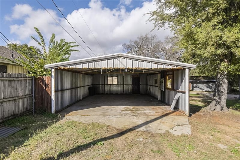 2424 Handley Drive, Fort Worth TX 76112 - Photo 18