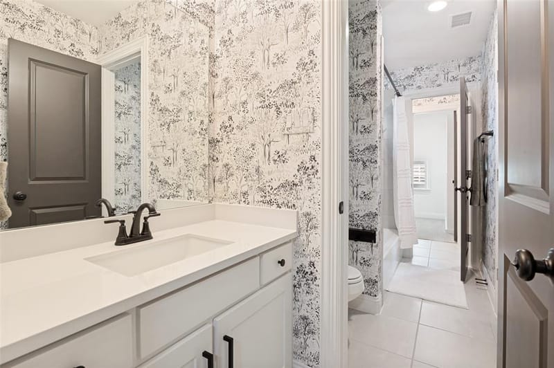 2411 Perdue Avenue, Irving TX 75062 - Photo 32