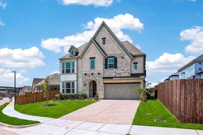 2411 Perdue Avenue, Irving TX 75062