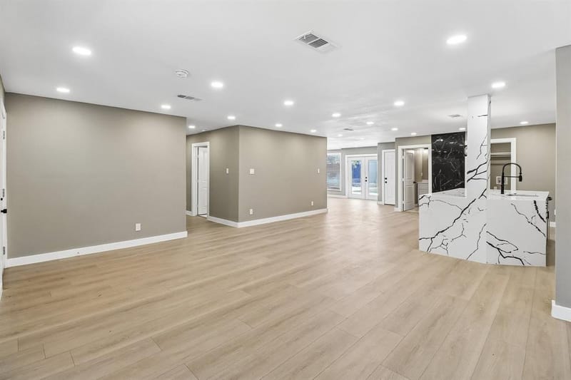 10711 Cromwell Drive, Dallas TX 75229 - Photo 5