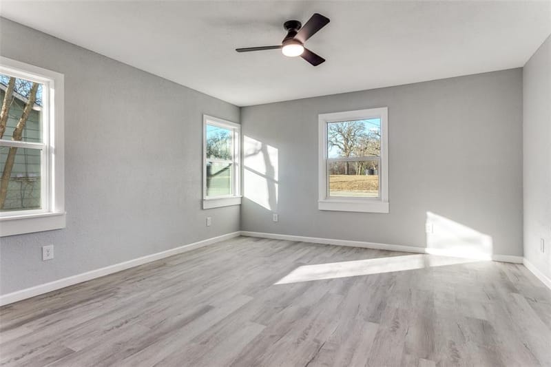 804 Lively Street, Bowie TX 76230 - Photo 11