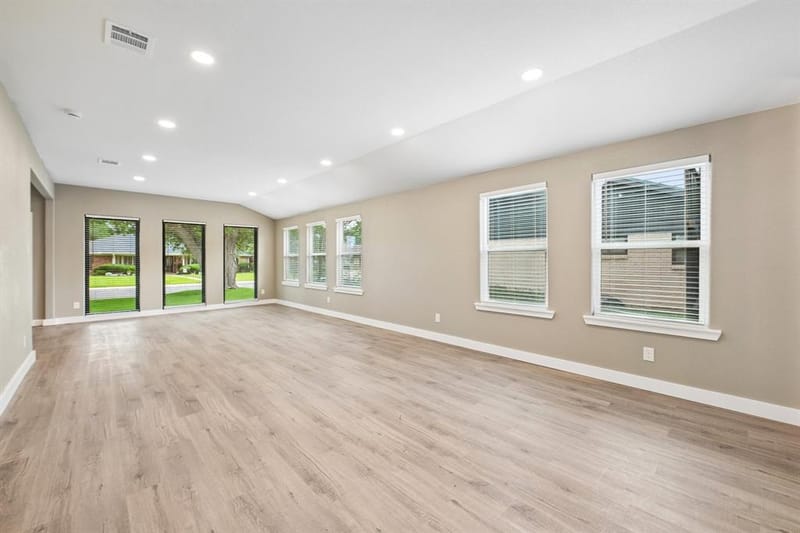 3337 Whirlaway Road, Dallas TX 75229 - Photo 6