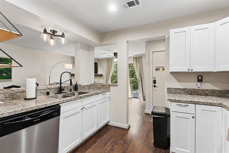 4777 Cedar Springs Road # 5P, Dallas TX 75219 - Photo 3