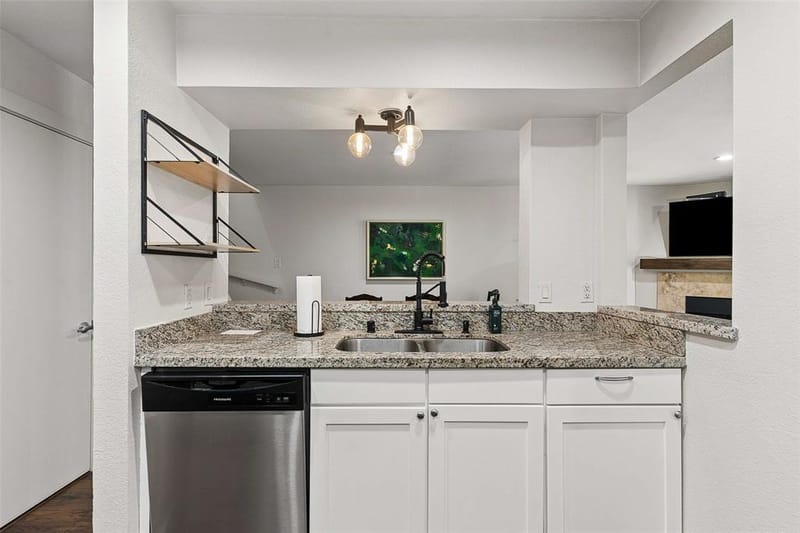 4777 Cedar Springs Road # 5P, Dallas TX 75219 - Photo 5