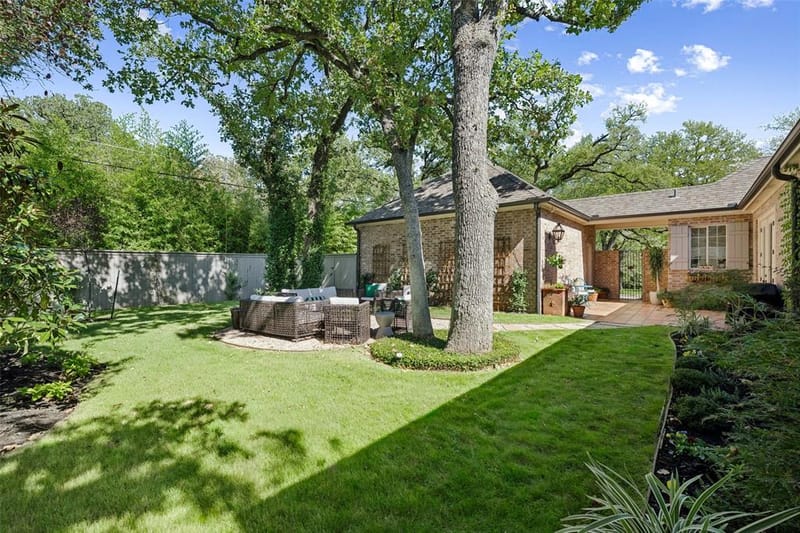 1225 Kelpie Court, Fort Worth TX 76111 - Photo 33