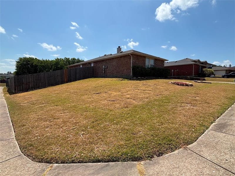 2733 Ingram Circle, Mesquite TX 75181 - Photo 5