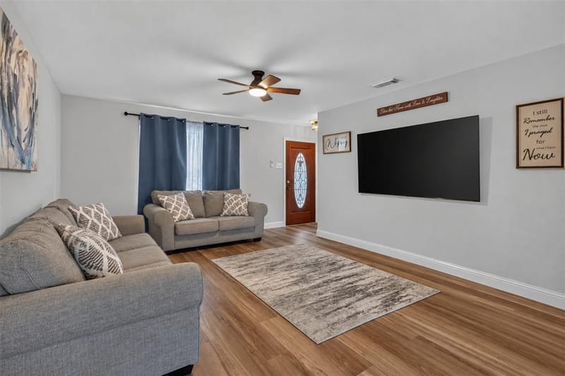 8642 Barclay Street, Dallas TX 75227 - Photo 3