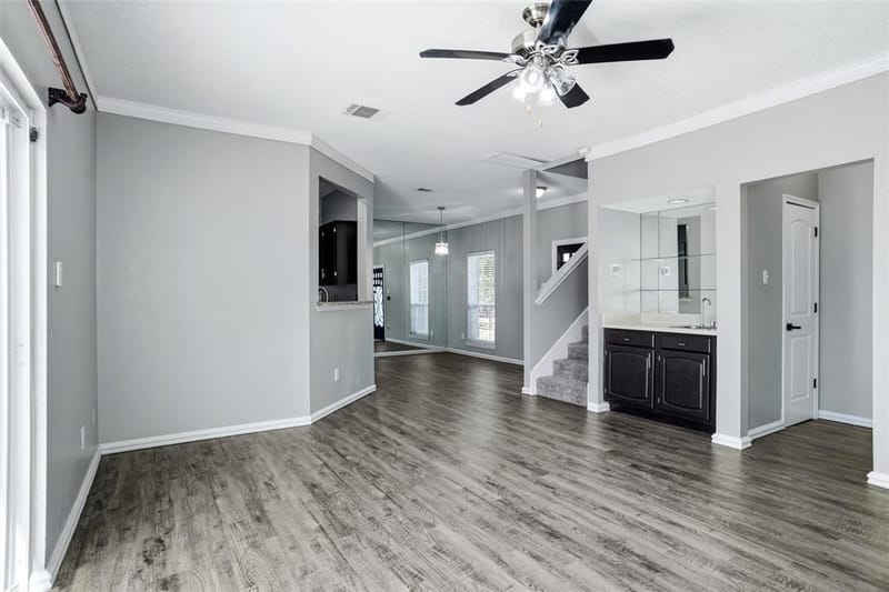 2136 Falcon Ridge Drive, Carrollton TX 75010 - Photo 8