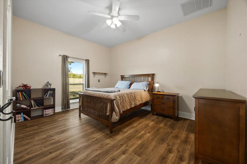 250 County Road 1006, Wolfe City TX 75496 - Photo 22