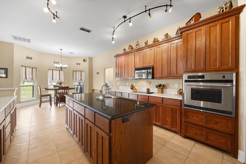 250 County Road 1006, Wolfe City TX 75496 - Photo 9