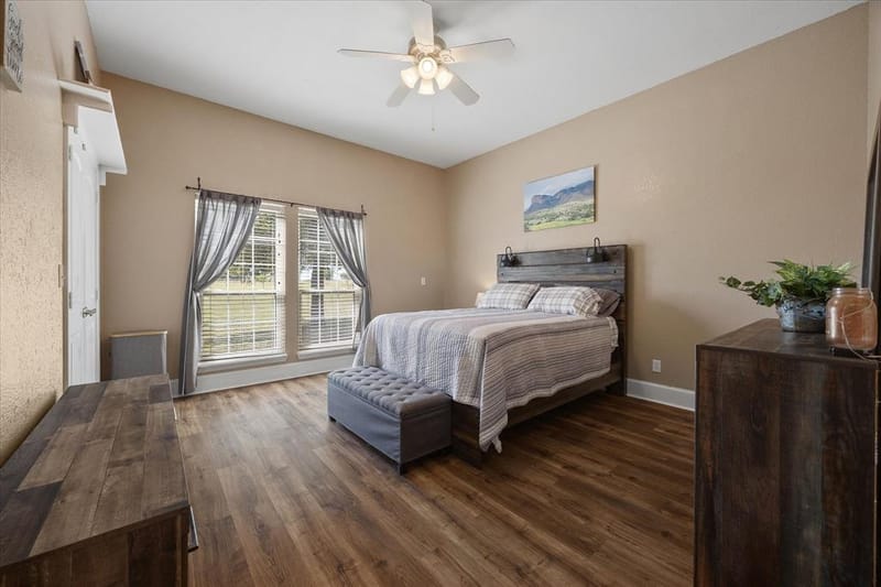 250 County Road 1006, Wolfe City TX 75496 - Photo 24