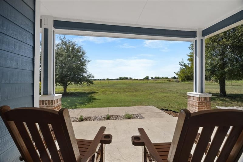 250 County Road 1006, Wolfe City TX 75496 - Photo 37
