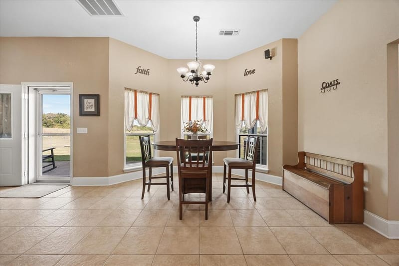 250 County Road 1006, Wolfe City TX 75496 - Photo 11