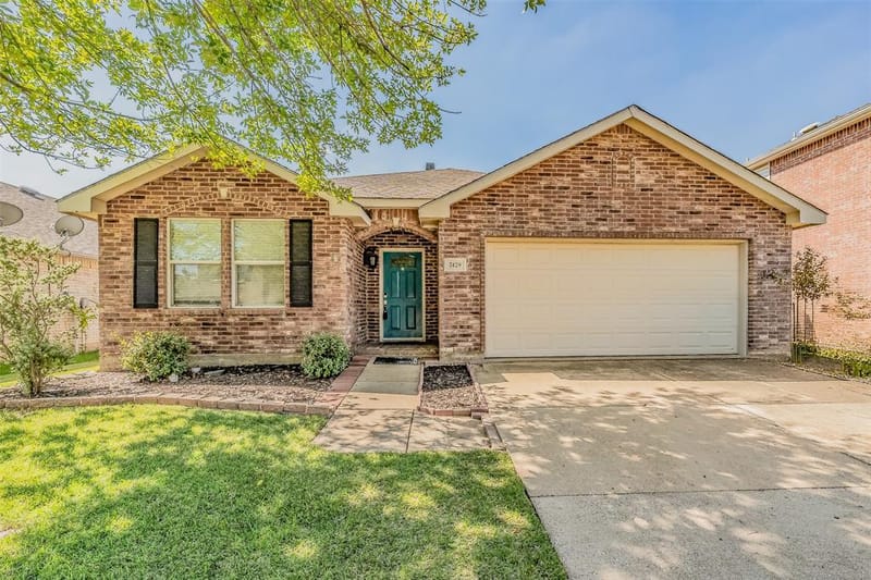 7429 Candler Drive, Fort Worth TX 76131