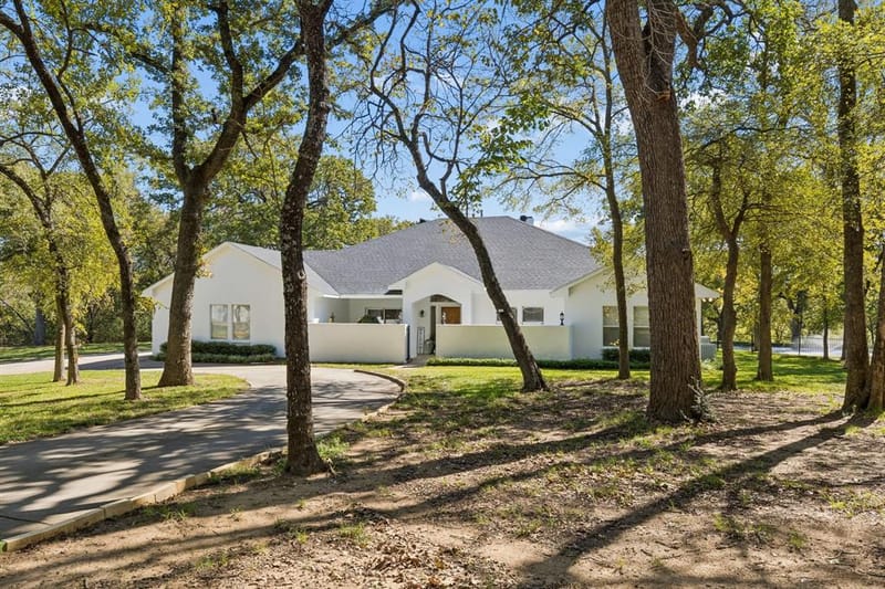 951 Oak Hill Court, Cross Roads TX 76227