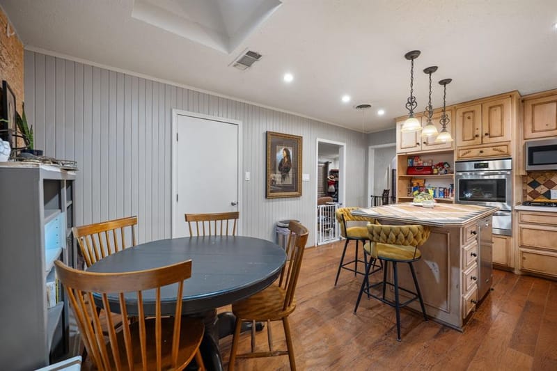 5420 Mallory Drive, Haltom City TX 76117 - Photo 9