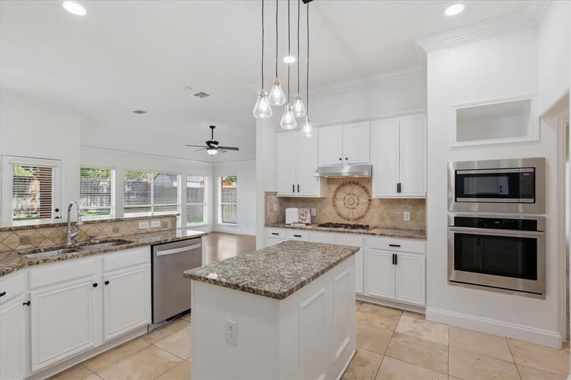 2704 Timberwood Drive, Flower Mound TX 75028 - Photo 10
