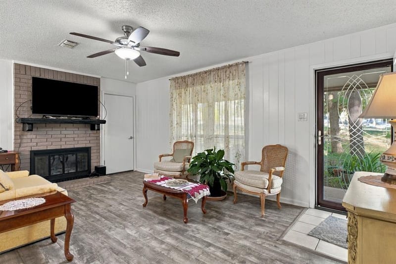 1300 Oak Country, Weatherford TX 76085 - Photo 3