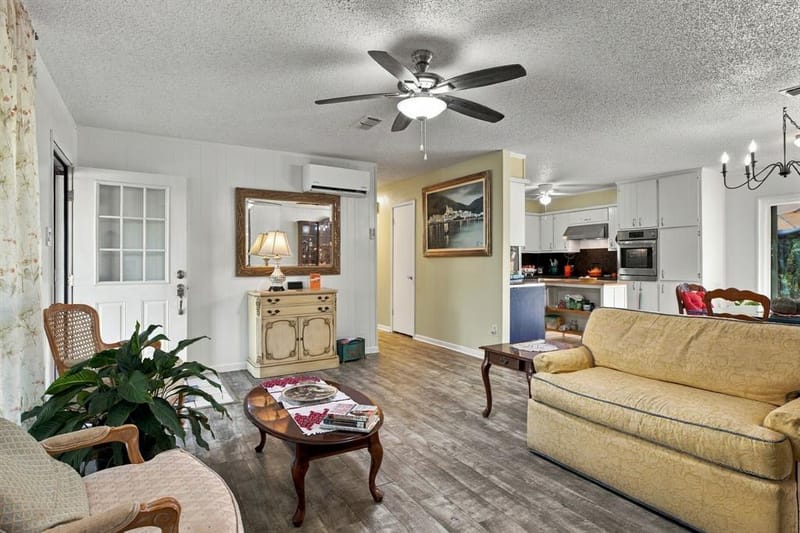 1300 Oak Country, Weatherford TX 76085 - Photo 4