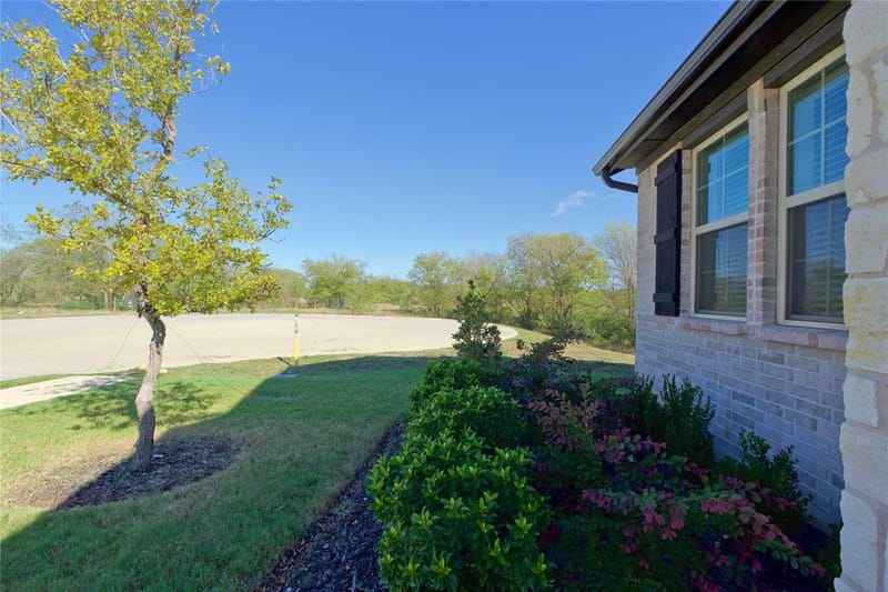 5516 Candlewood Drive, Denton TX 76207 - Photo 4