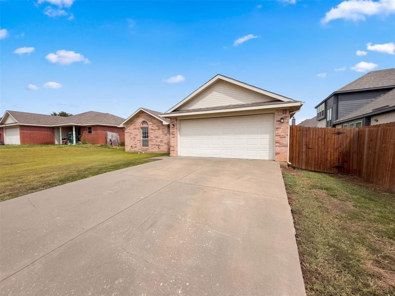 208 Comanche Trail, Alvarado TX 76009 - Photo 19