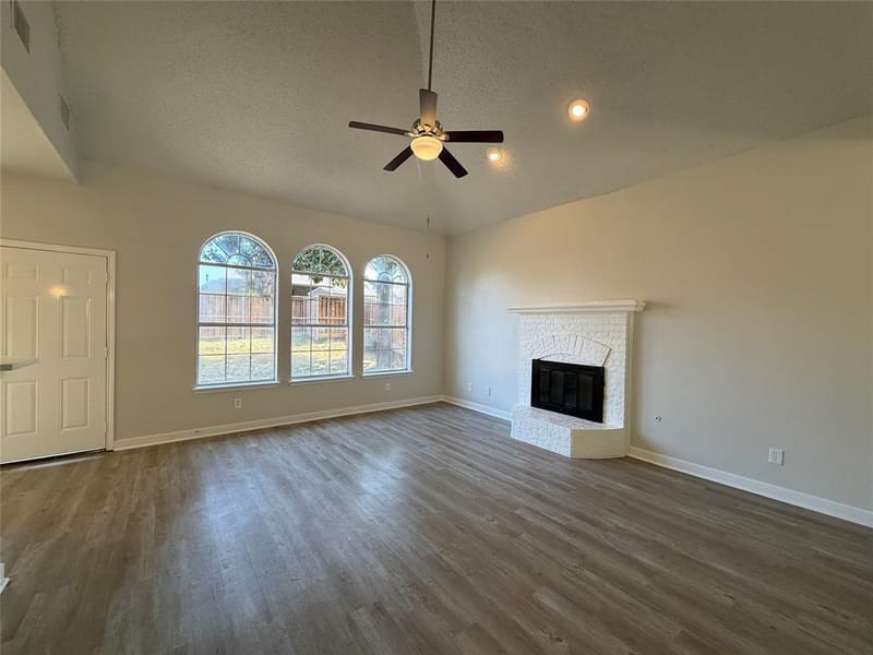 708 Fall Wheat Drive, DeSoto TX 75115 - Photo 3