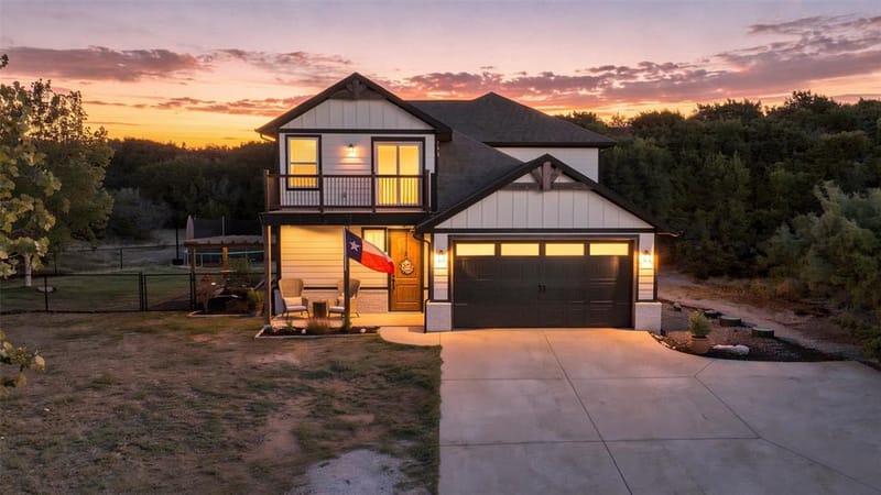 1006 Mojave Trail, Granbury TX 76048