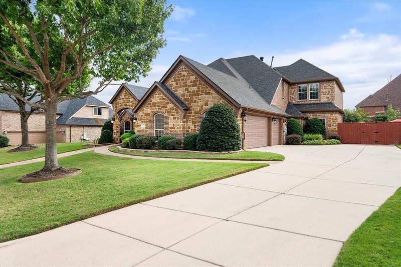 824 Rio Grande Drive, Mansfield TX 76063 - Photo 3