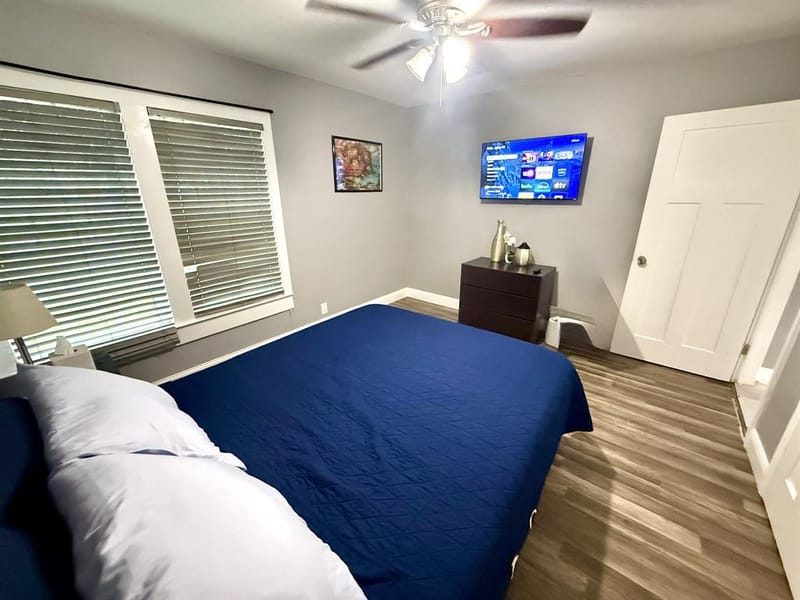 5433 Greenlee Street, Fort Worth TX 76112 - Photo 9