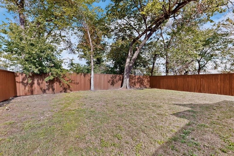 3931 Hancock Street, Dallas TX 75210 - Photo 37