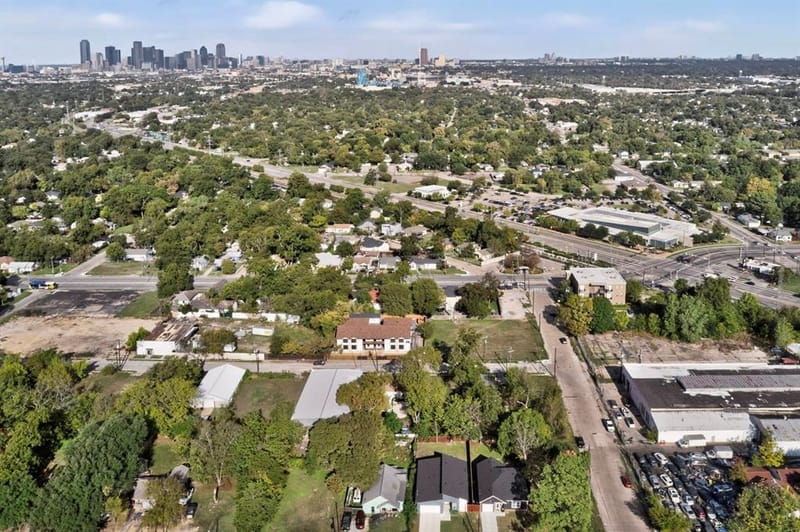 3931 Hancock Street, Dallas TX 75210 - Photo 40