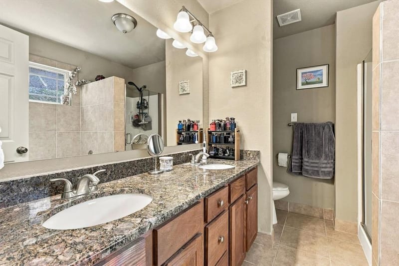 230 Oakwood Circle, Shady Shores TX 76208 - Photo 16