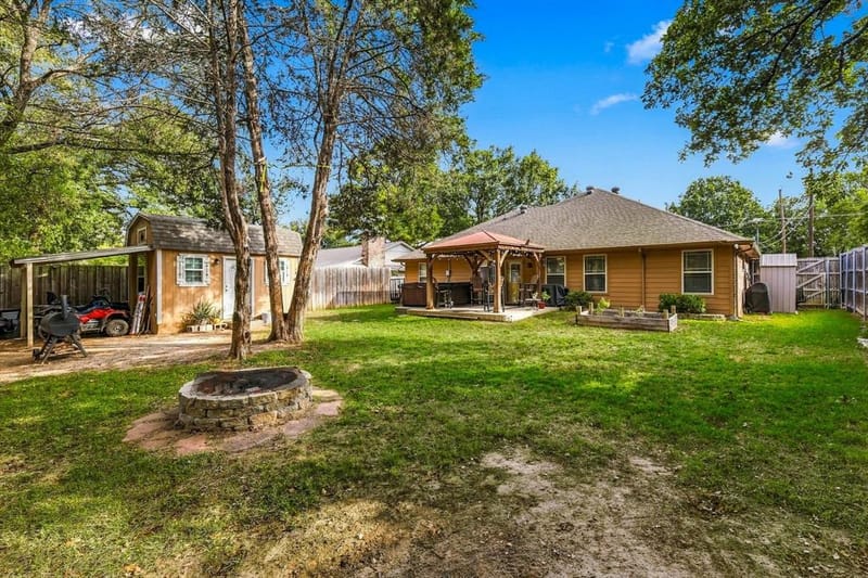 230 Oakwood Circle, Shady Shores TX 76208 - Photo 20