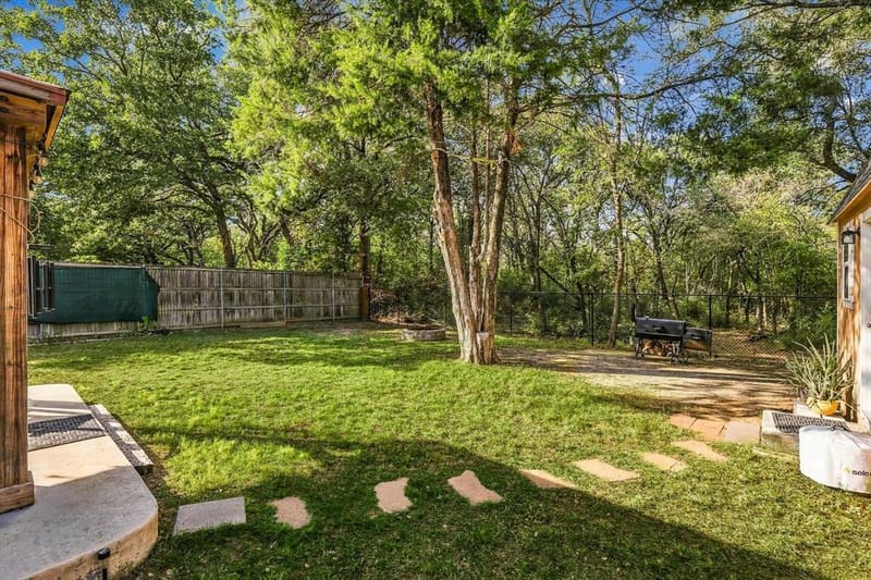 230 Oakwood Circle, Shady Shores TX 76208 - Photo 21