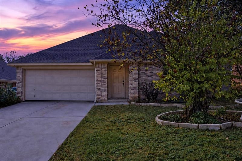 917 Chase Lane, Denton TX 76209 - Photo 3