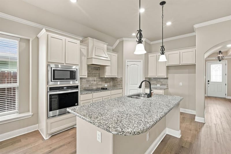 548 Washington Avenue, Waxahachie TX 75165 - Photo 9