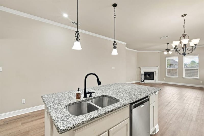 548 Washington Avenue, Waxahachie TX 75165 - Photo 10