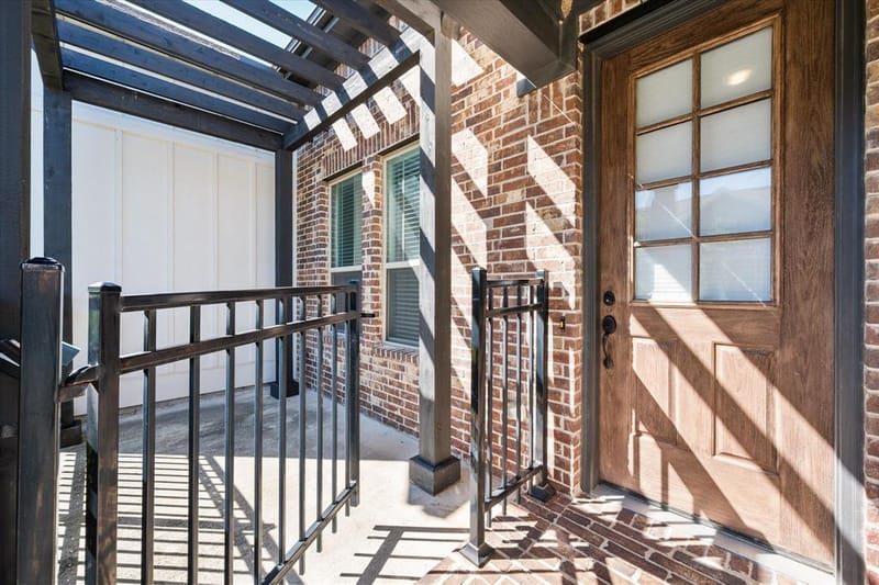 4803 Midnight Violet Way, Arlington TX 76005 - Photo 2