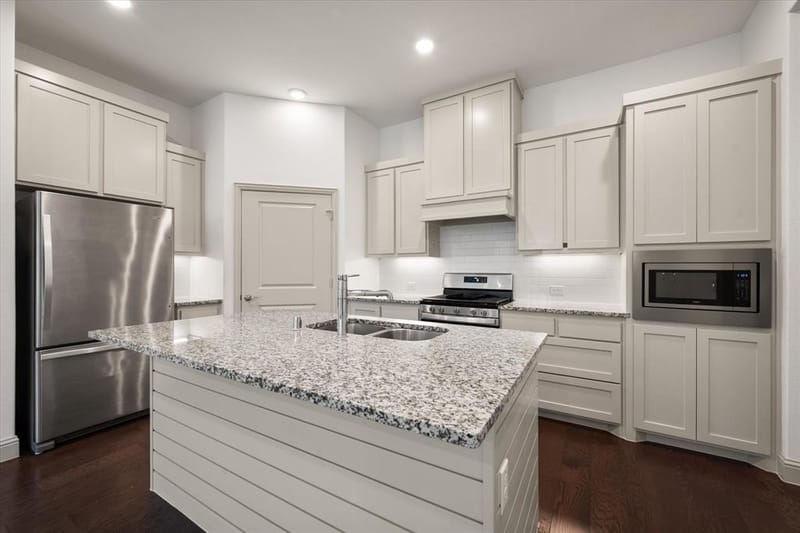 4803 Midnight Violet Way, Arlington TX 76005 - Photo 6