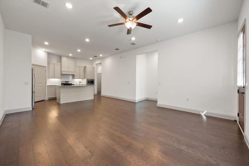 4803 Midnight Violet Way, Arlington TX 76005 - Photo 4