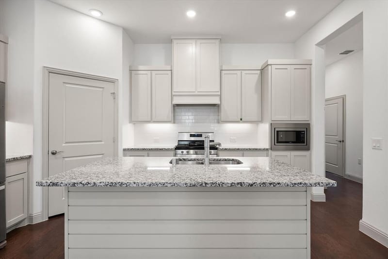 4803 Midnight Violet Way, Arlington TX 76005 - Photo 8