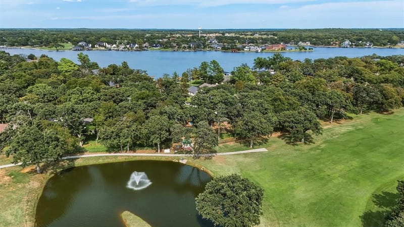 215 Modoc Trail, Lake Kiowa TX 76240 - Photo 40