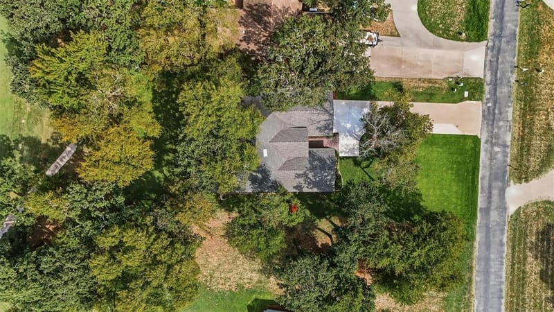 215 Modoc Trail, Lake Kiowa TX 76240 - Photo 39