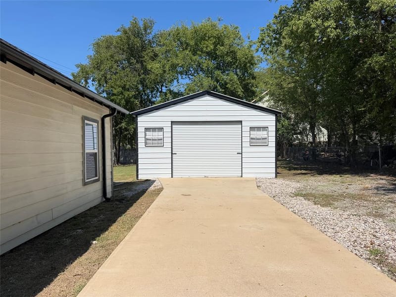 1425 E Cherry Street, Sherman TX 75090 - Photo 13