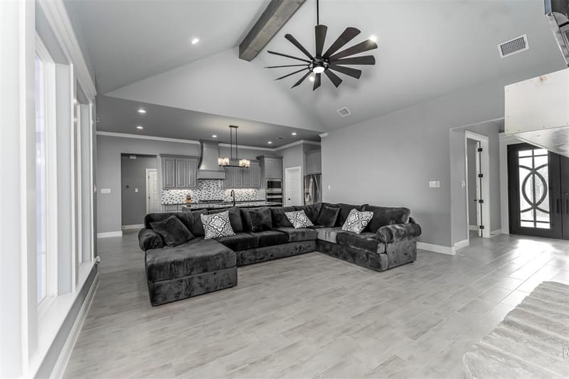 8524 Bronco Drive, Godley TX 76044 - Photo 9