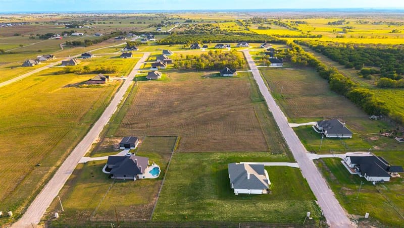 8524 Bronco Drive, Godley TX 76044 - Photo 30