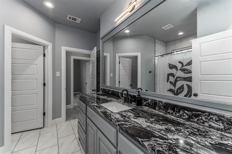 8524 Bronco Drive, Godley TX 76044 - Photo 14